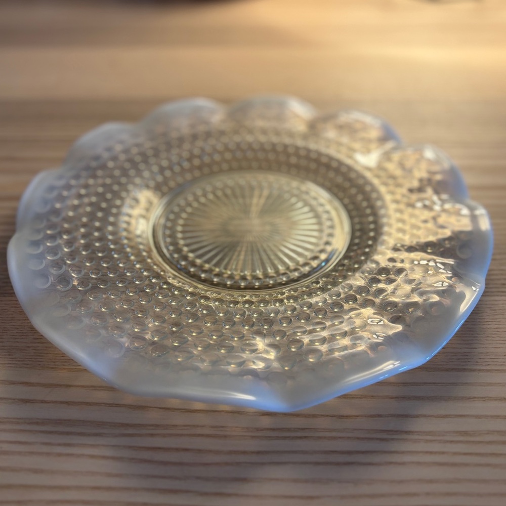 Glass βBubbleβ Plate - Picture 3 of 3